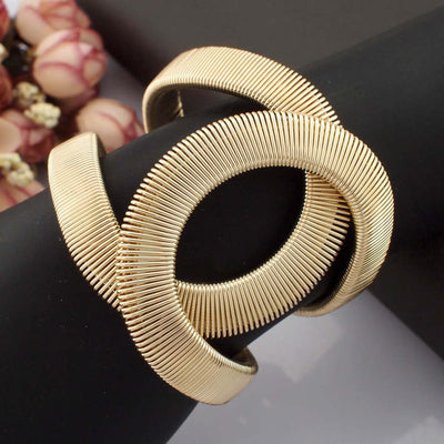 Classic alloy exaggerated bracelet